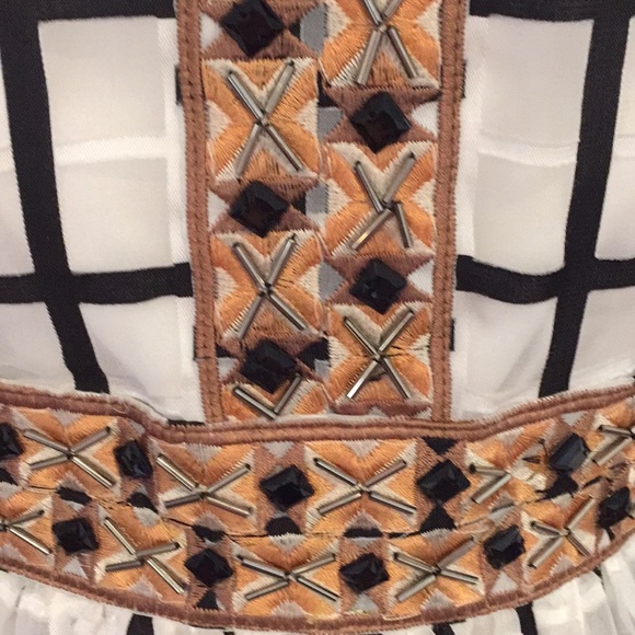 BeBe | Dress - Picture 2 of 5